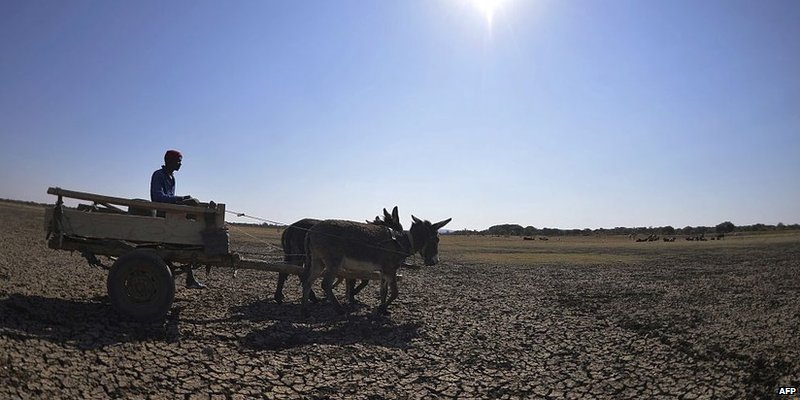 BBCAfrica's tweet photo. Unjust desserts - How Africa faces climate change disaster not of its own making 
#COP21 https://t.co/1szvqvdh3u https://t.co/3C37jeLCdy