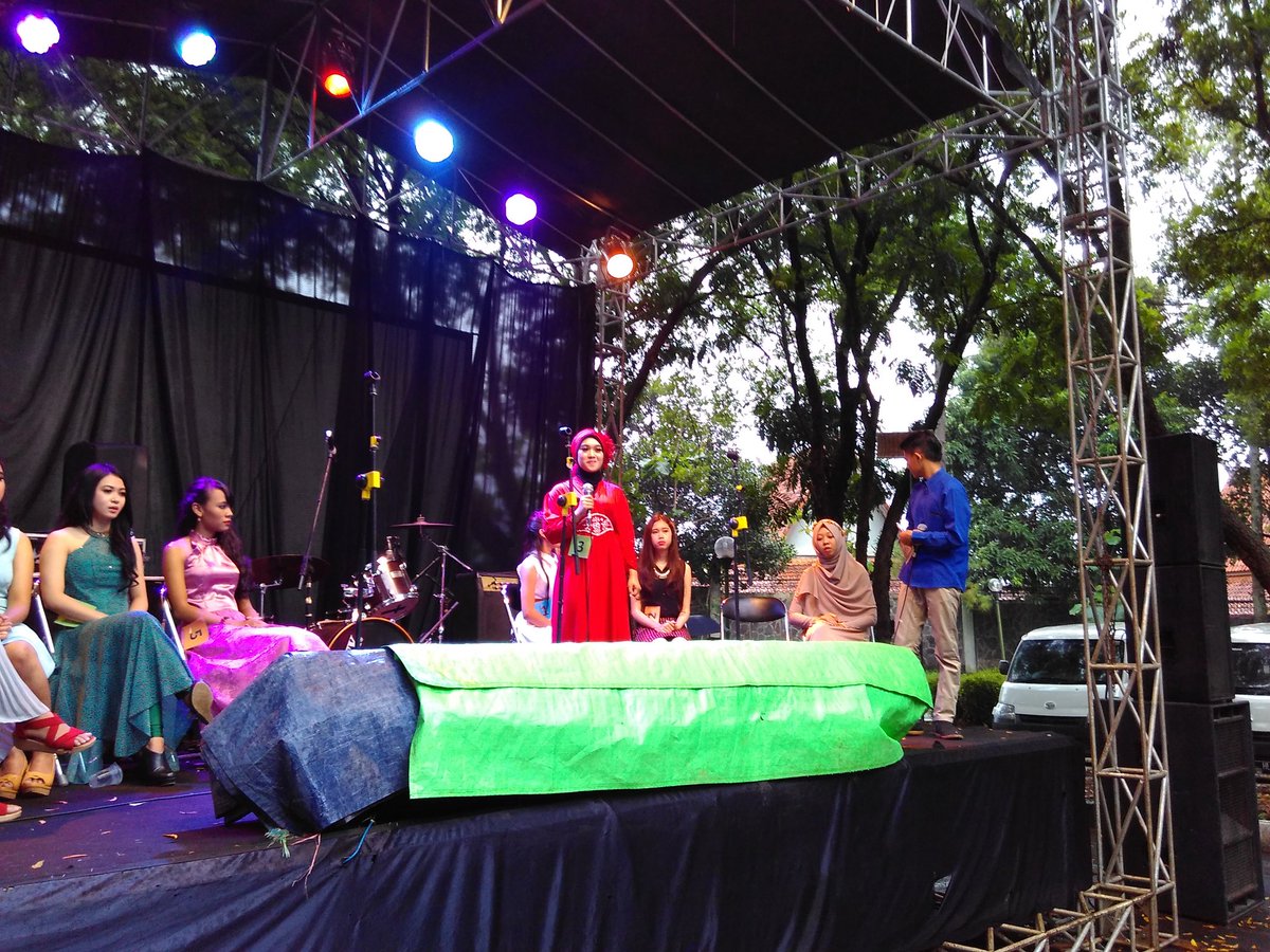 Grand Finalis ke-3 Miss IKOPIN 2015, Putri Yessina Sari <a href="/SS12JULI/">Sanggar Seni 12 Juli</a>