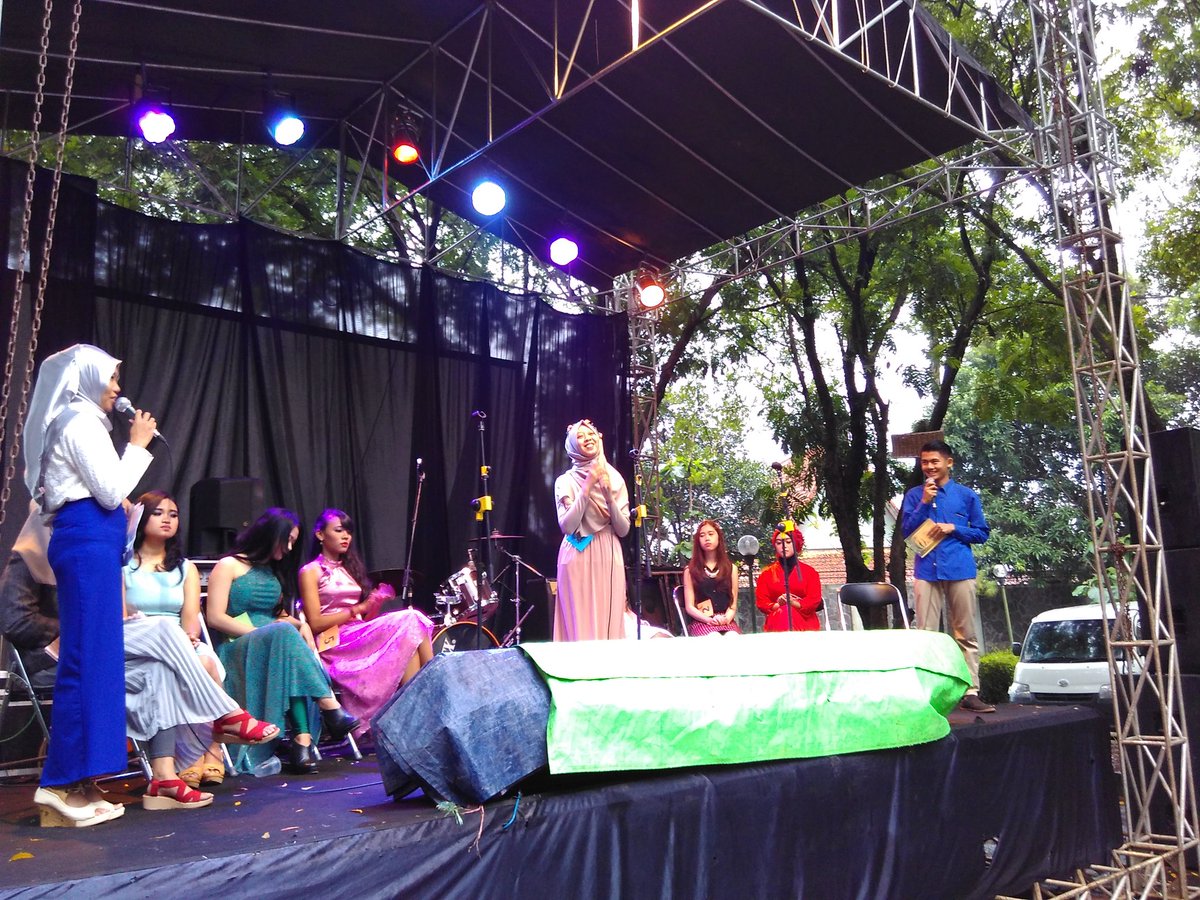 Grand Finalis ke-4 Miss IKOPIN 2015, Annisa Nur Hidayah <a href="/SS12JULI/">Sanggar Seni 12 Juli</a>