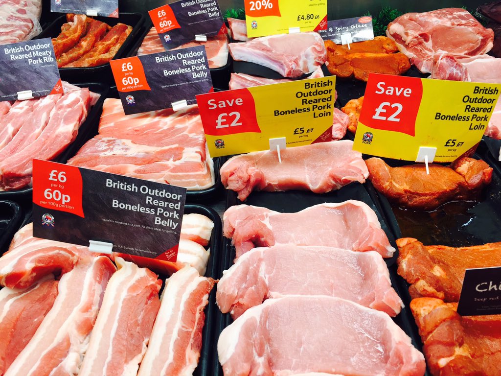 GMac1487's tweet photo. Full availability this morning ready for the Christmas push! #WGLL #fullandfresh @TJ_Hgt @Llittle25 @corlett11 https://t.co/AqwWRuGewn