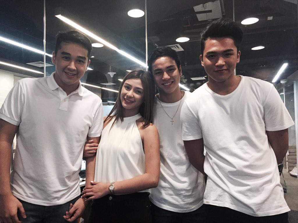 alyannaamamio's tweet photo. "@kamillefiloteo: #TRIPLEKJ ❤️ https://t.co/LWLRSQUUtb"

MakeADanceCover KAMILLE