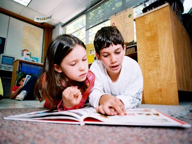 The surprisingly simple question that helps students connect to #literature: edut.io/5mtfgs. #litchat