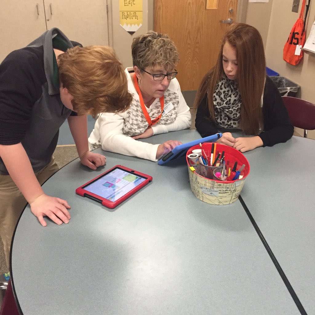 hemeacham's tweet image. #GlobalCoding #CodeSoHard #HourOfCode #BronchoNation
