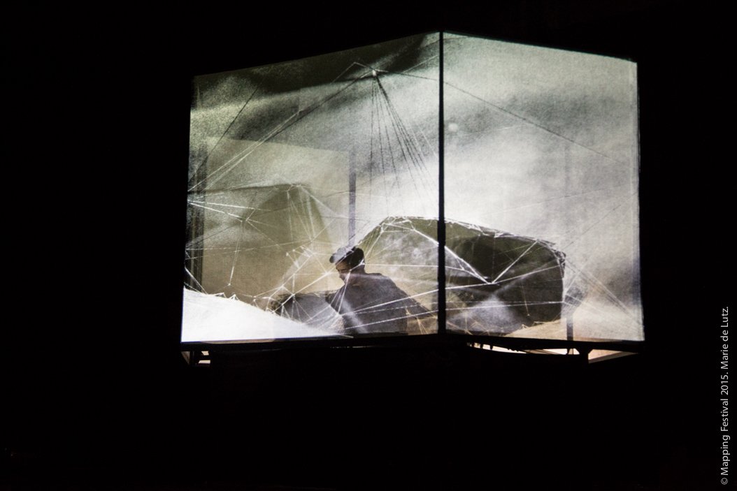 crossedlab's tweet photo. #PRISM en #live au @104paris le 16 dec #tempsdimages @9thcloud & C.Meroni w/ @ARTEconcertFR https://t.co/G4JyBWmCJT https://t.co/zWrHTLC54z