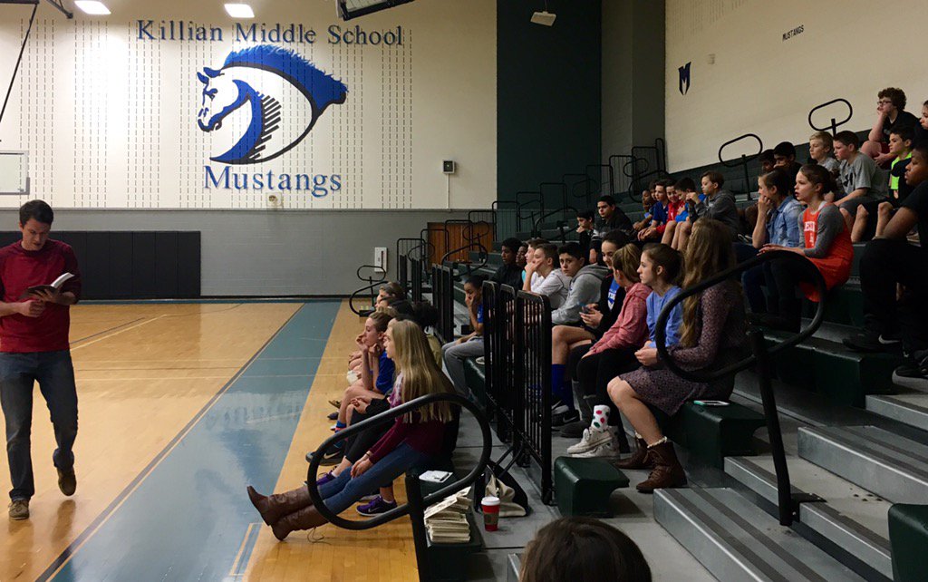 StephieMiller's tweet photo. @samuelfsmith killed it this morning speaking at Killian FCA!! Yay Jhigh!! @PSMstudents https://t.co/Um0tpZmbDW