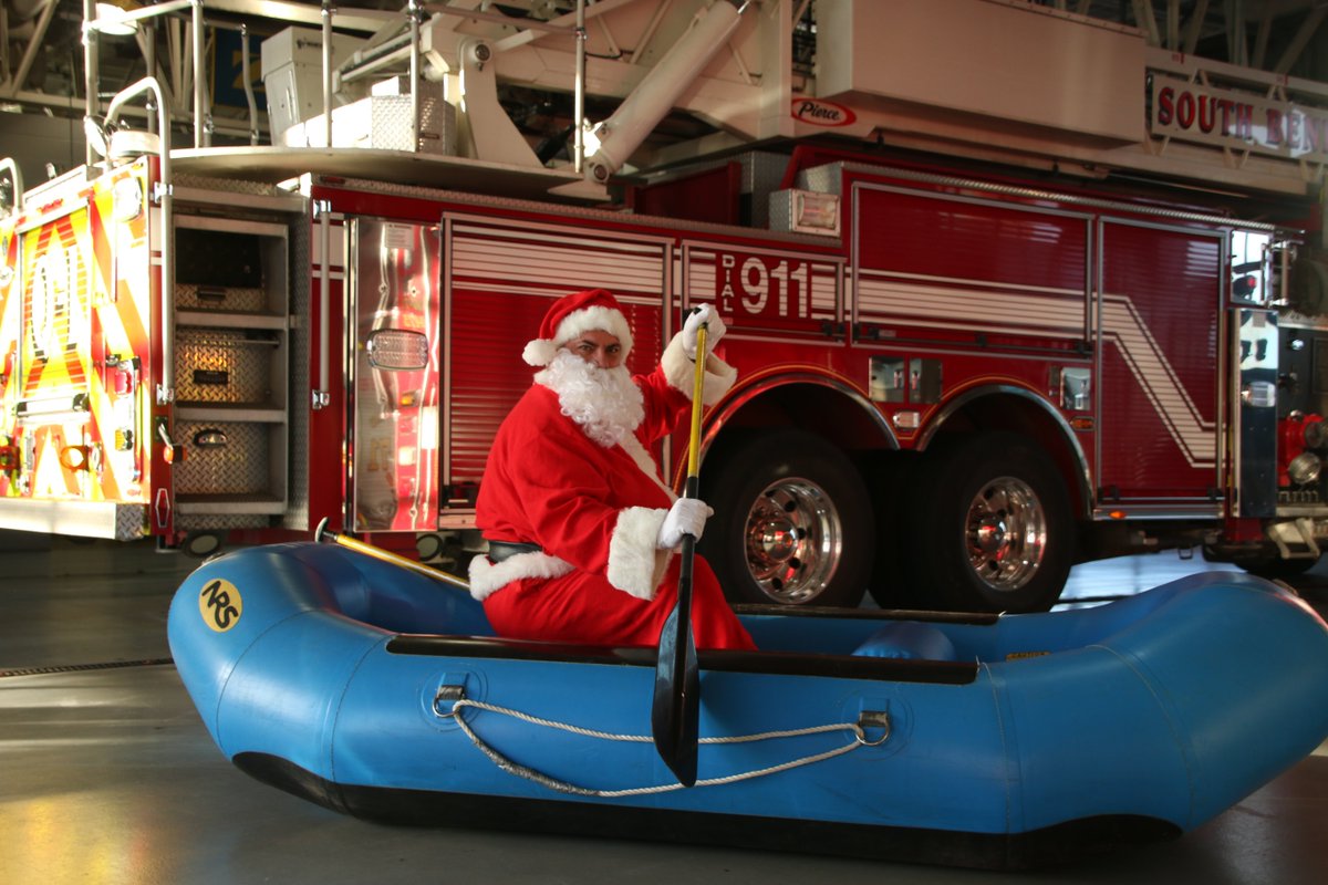 Santa will be floating down the East Race at 5pm. He will stop in front of the Commerce Center. <a href="/CFH_Difference/">Center for Homeless</a>