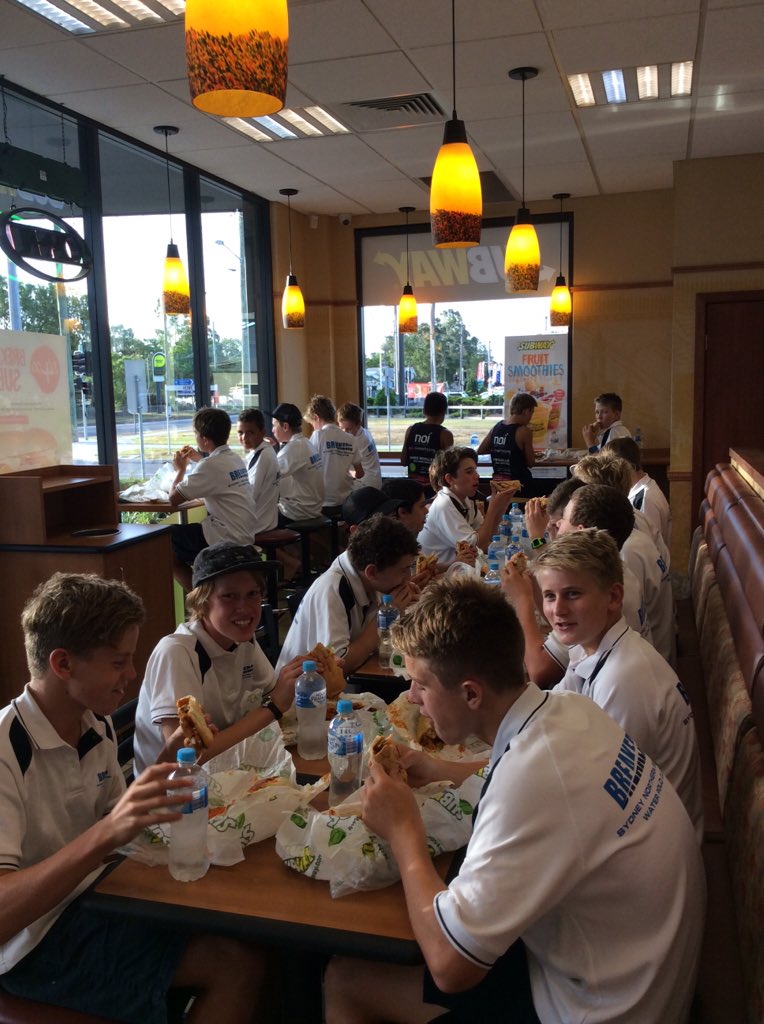 SNB M14 boys dinner stop <a href="/subway/">Subway®</a> Singleton on route to #Tamworth <a href="/waterpolonsw/">Water Polo NSW</a> Club Championship #waterpolo