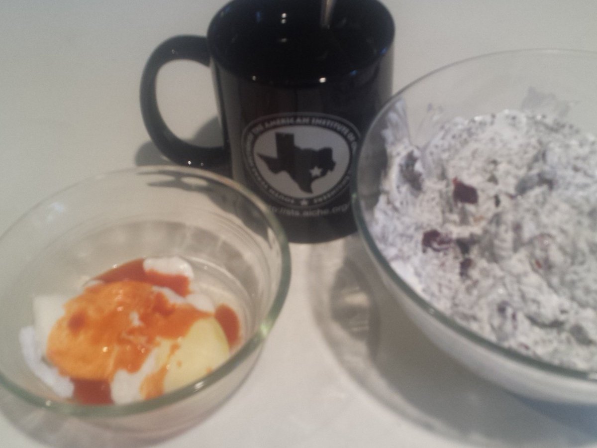 glaukos's tweet photo. Poached egg, 1 c #greekyogurt, 1/4 c #craisins, 1/4 c #walnuts, 1/4 c #chia seeds + 1 c #tea. #health #food, 650 cal https://t.co/npMV5EJQY4