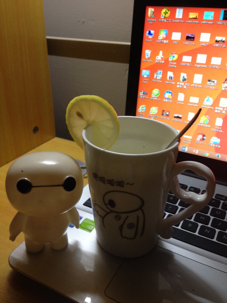 CjxPires's tweet photo. My cute Cambodia roommate who love baymax till the max lol 😂 https://t.co/aKN6CKZs0h