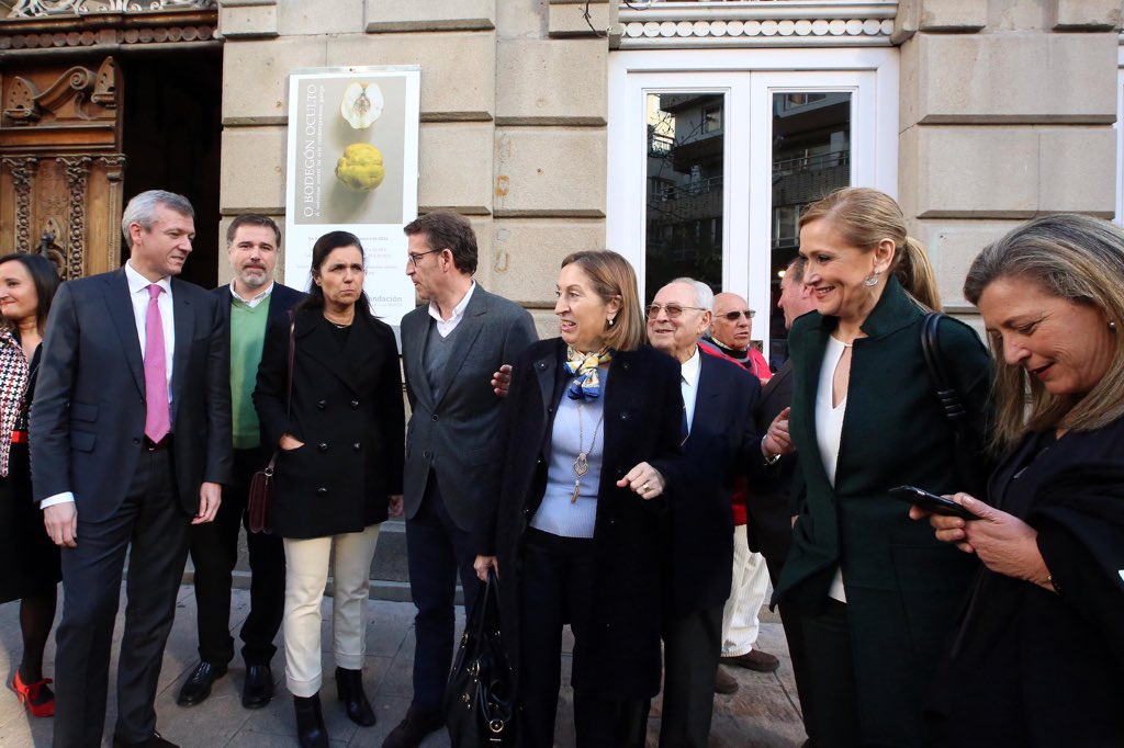 PP_Pontevedra's tweet photo. Encuentro con Empresarios @ccifuentes @anapastorjulian @JacoboMoreiraFe @AjePontevedra @aempepontevedra @camarapont https://t.co/XvJEbJyr4W