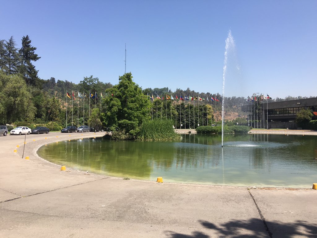 TadashiTakaoka's tweet image. Ya estamos con @corfo en el #DrupalCampChile2015 en Cepal. Tremendo evento para developers en emprendimiento!