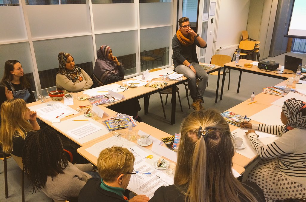 cdet_west's tweet photo. Leukste doelgroep ooit aldus studenten van @Fontys @PieterBon @ChrisGribling #branding #leren  #groei https://t.co/M92A9JKFri