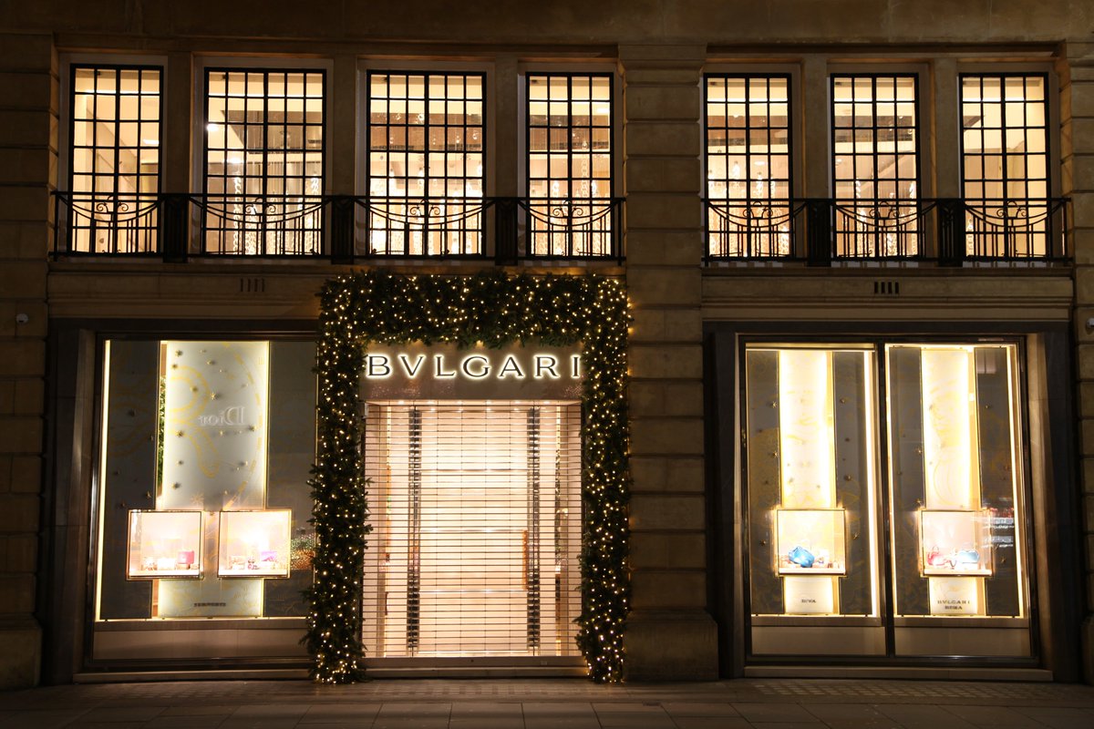 PAShopfitting's tweet image. We have just completed the signage re-branding @Bulgariofficial Sloane Street store #LuxuryRetail #Shopfitting