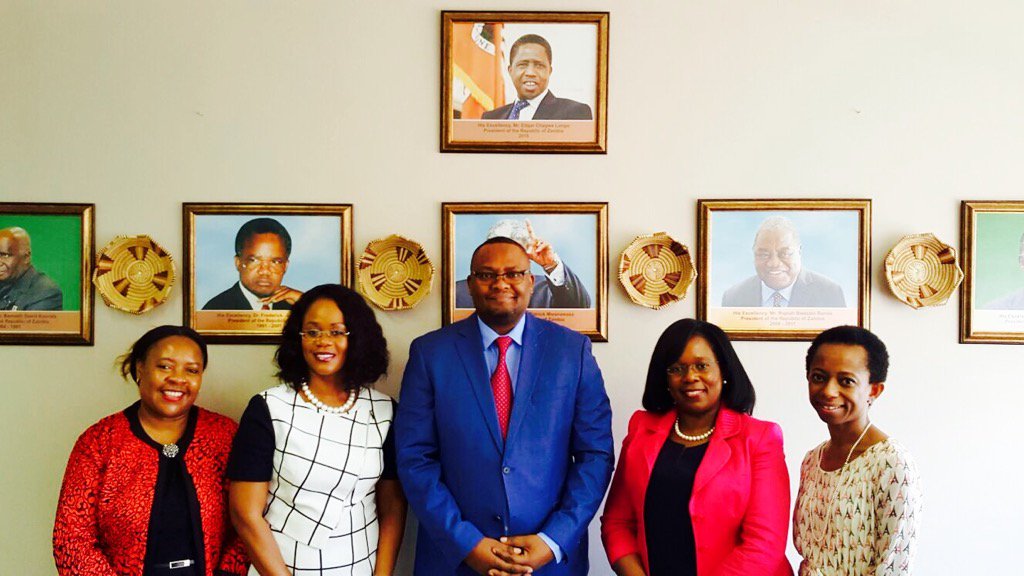 mizingamelu's tweet photo. With @HEmwamba discussing trade opportunities between SADC! Energy, Agric,Tourism oppor!. @Kalimacharles @Muloongo https://t.co/tGE9rtPUrg