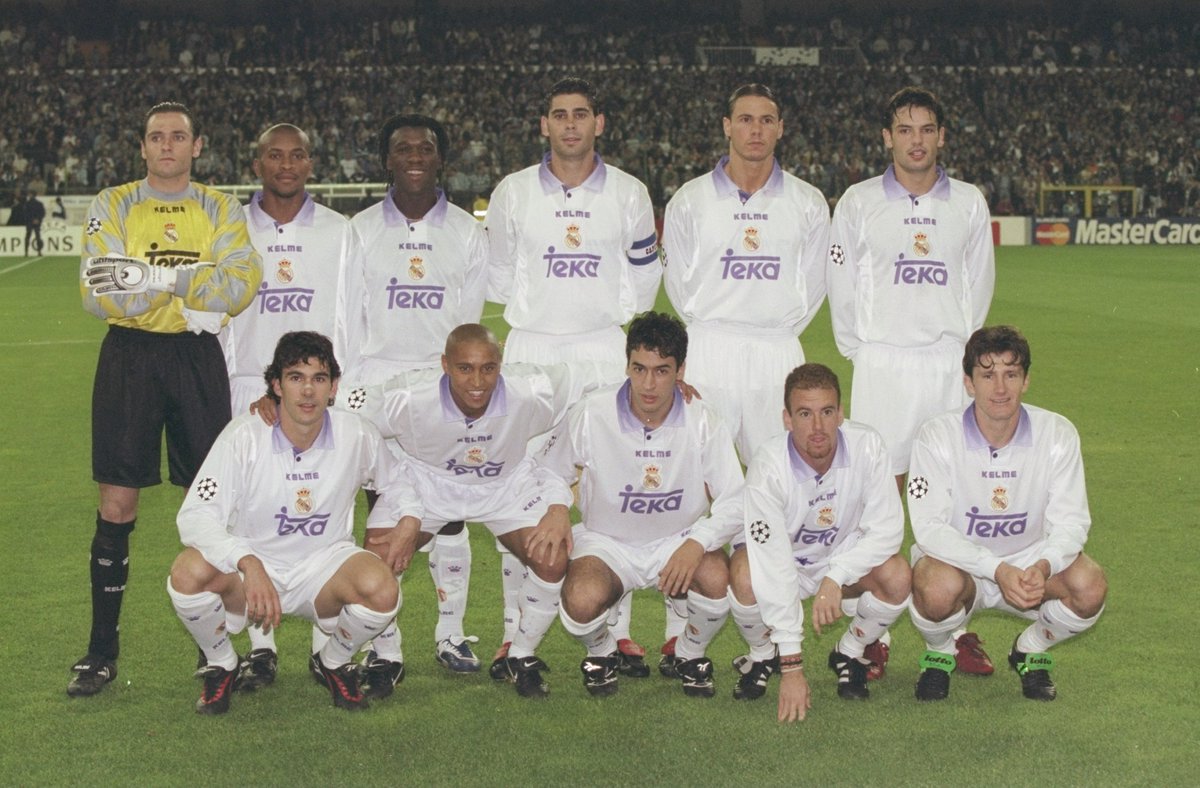 ChampionsLeague's tweet photo. Real Madrid have stretched their record of getting past the #UCL group stage to 19 years in a row! https://t.co/xceMUOUYAq