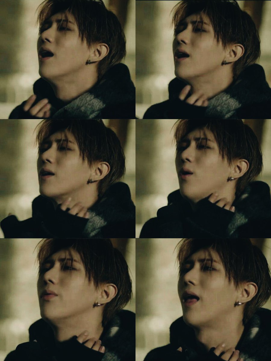 dearbeast1016's tweet photo. 151116 最後の一言 MV #비스트 - #장현승
SAIGONO HITOKOTO M/V #BEAST - #HYUNSEUNG

Singing his heart out 🎤 https://t.co/J6dToAw2ME