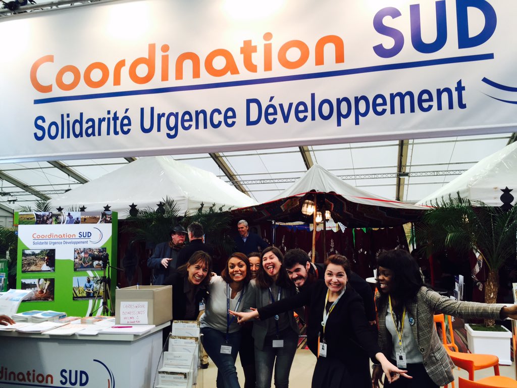 coordinationsud's tweet photo. Nous vous attendons nombreux dernière journée #COP21 aux EGC avec @SIF_ONG @GERES_fr @CAREfrance #climate4dev https://t.co/1OlzVzBe0C