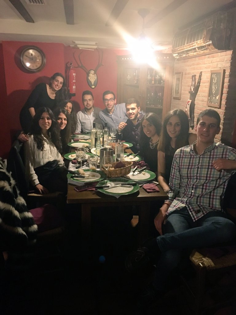 FuryMarquez's tweet image. Cena de Navidad y amigo invisible.