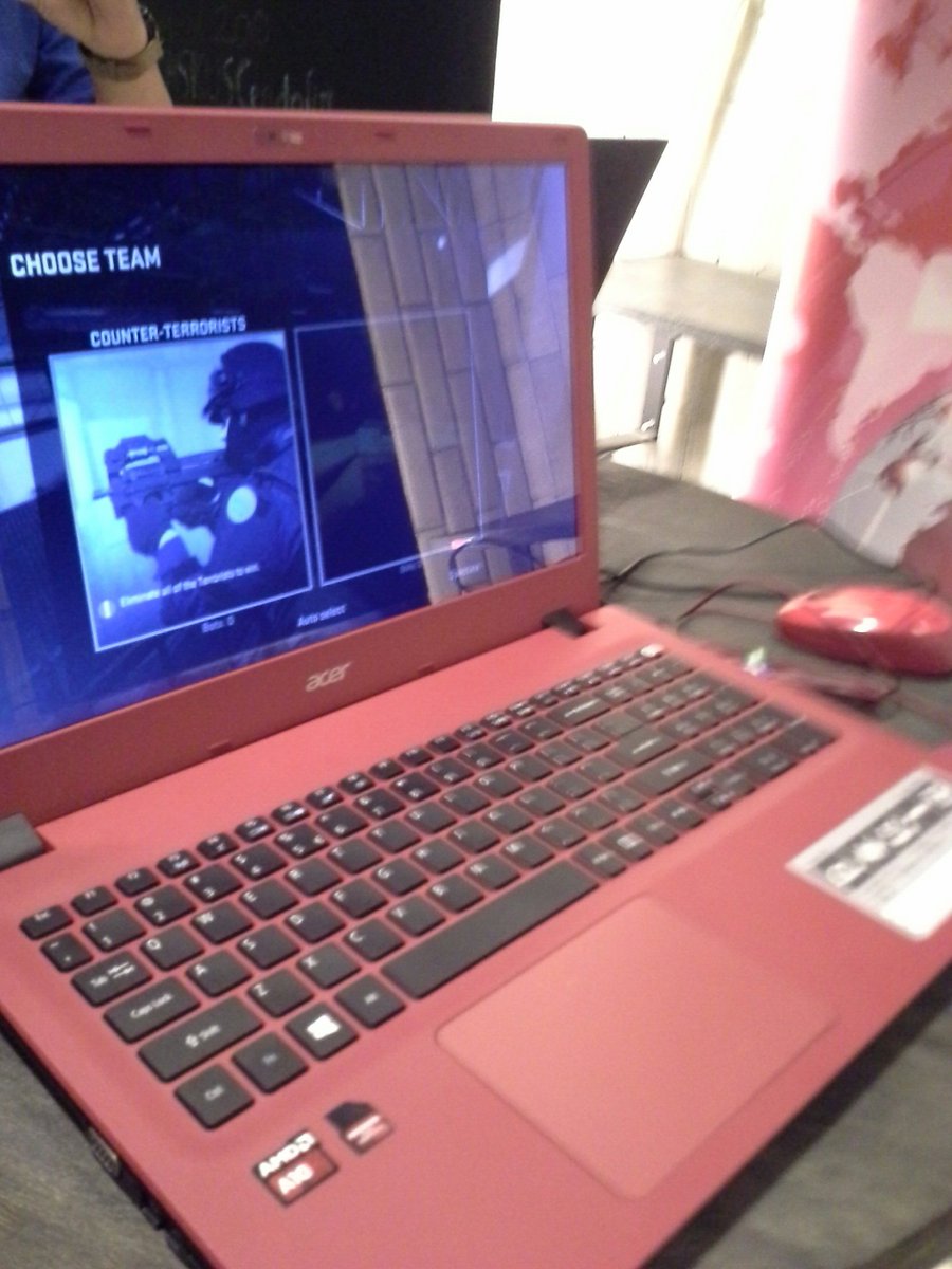 IrfanSetiawanP's tweet photo. @kaskus Demo laptopnya dri @acerID &amp; @AMDIndonesia  gw baru tw AMD Fx bs lebih powerfull dri i7 #PowerfullAcerAMD https://t.co/Kshk5xtImP