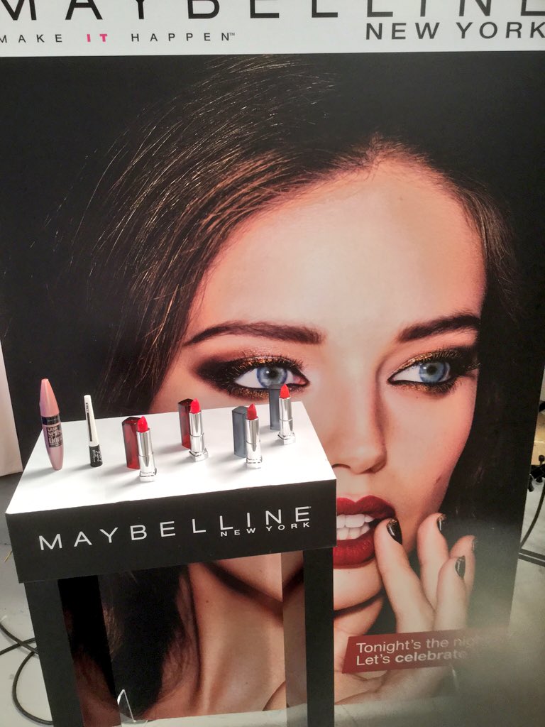 Καντε retweet κ κερδιστε τα προιοντα!!!! Απο την MAYBELLINE New York ❤️❤️❤️❤️❤️