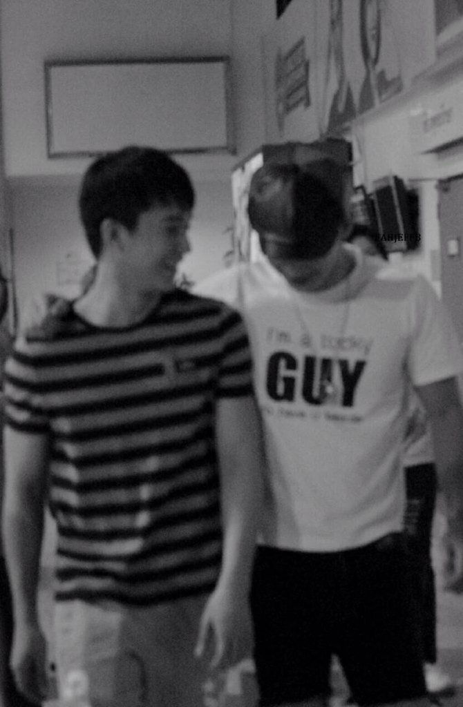 ployy_pployyy's tweet photo. โน่ : เคยคิดถึงใครมั้ย ..เมื่อวานได้เจอเค้าแล้ว😄 https://t.co/qMMv0GU6gc
