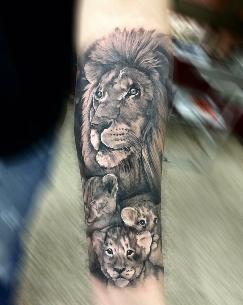 Cesar Buda Tattoo On Twitter Familia De Leones Httpstco