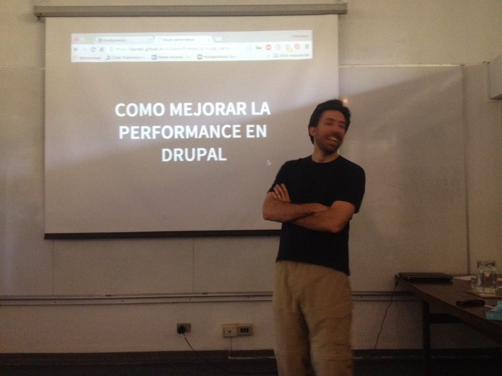 Doakym's tweet image. Hay que puro cachar! Ba&apos;h quiero decir cachear #DrupalCampChile2015