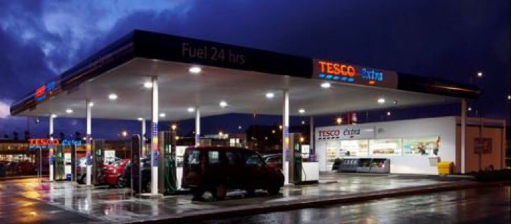 tesconews's tweet photo. From midday the price of unleaded petrol will hit 99.9p at all of our petrol filling stations. #EveryLittleHelps https://t.co/xixxUiOAKQ