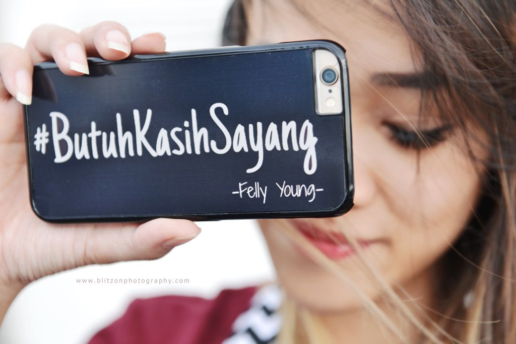 FellyYoung21's tweet photo. Hao semuanyaaaa aku mau adain kuis nihhh nanti hadiah nya dapet casing Kaya gini mau mau mau? Kuisnya adalahhhhhh https://t.co/0MUChtqZZ9