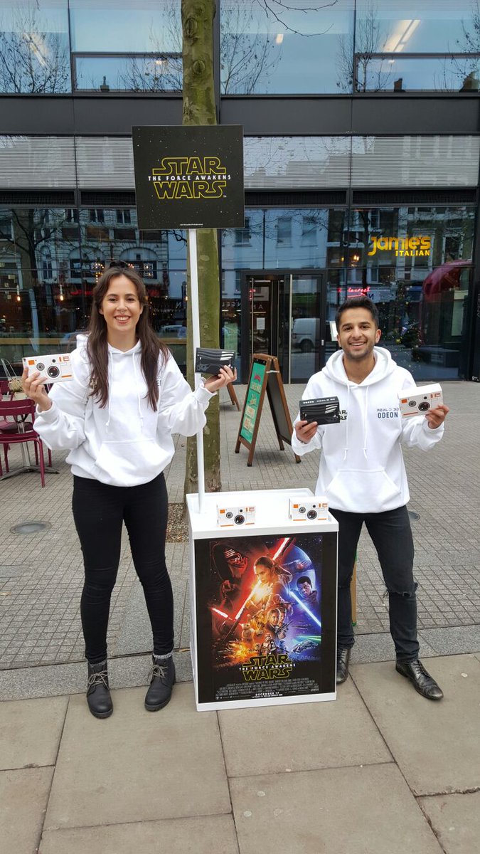 RealD3DUK's tweet photo. We've popped up by the #AngelBuilding in Angel &amp; have lots more #StarWarsCardboard to give away #TheForceAwakens https://t.co/zfnLSxqQoC