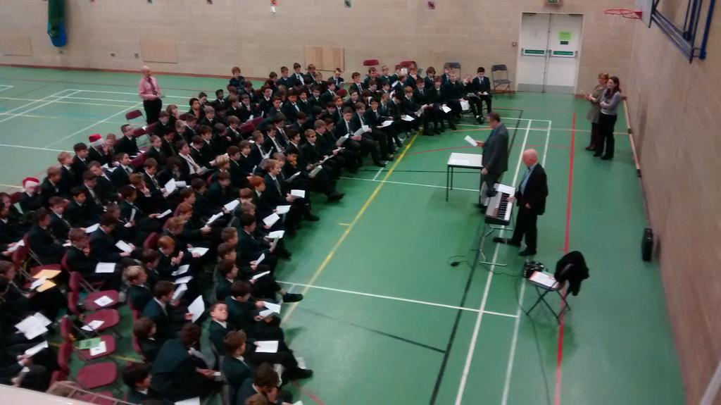 suemoreton1's tweet image. y7 Christmas Carols rehearsal in full swing #nextMonday #lookingforwardtoit #Tutorialtime@dhsb