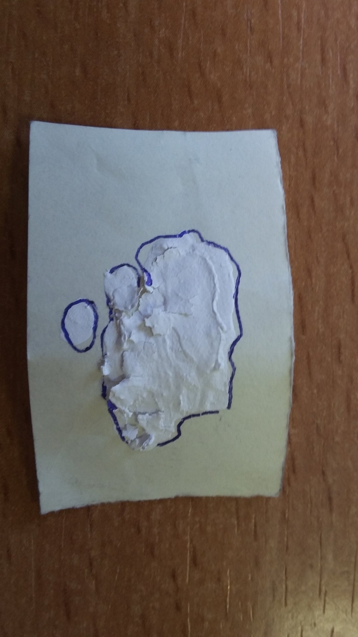 Рисунки замазкой на бумаге