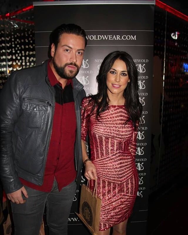 DdmShop's tweet photo. @_RaquelGH16_ @HectorGarciaVM  se apunta a la moda @NewoldWear guapos y elegantes como siempre. Gracias!! #Studio54 https://t.co/Fraw7vYXJW