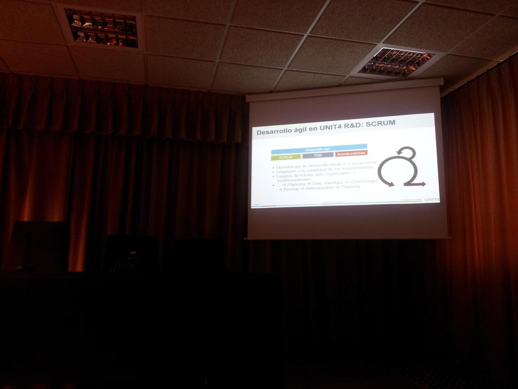 telshazz's tweet photo. Charla sobe metodologías ágiles dada por @Unit4_IB organizada por @ualinformatica  @INSO_UAL @ACGTIC211 https://t.co/qIaLoExaVB