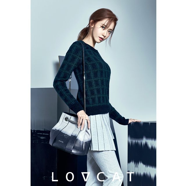 [OTHER][12-08-2015]YoonA trở thành người mẫu mới cho thương hiệu túi xách "LOVCAT" - Page 2 CV8iNwFUEAIGpOT