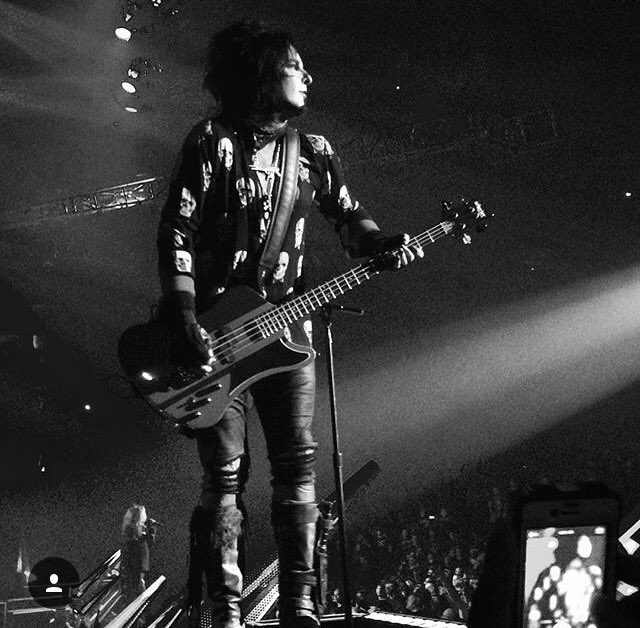 Happy Birthday Nikki Sixx 