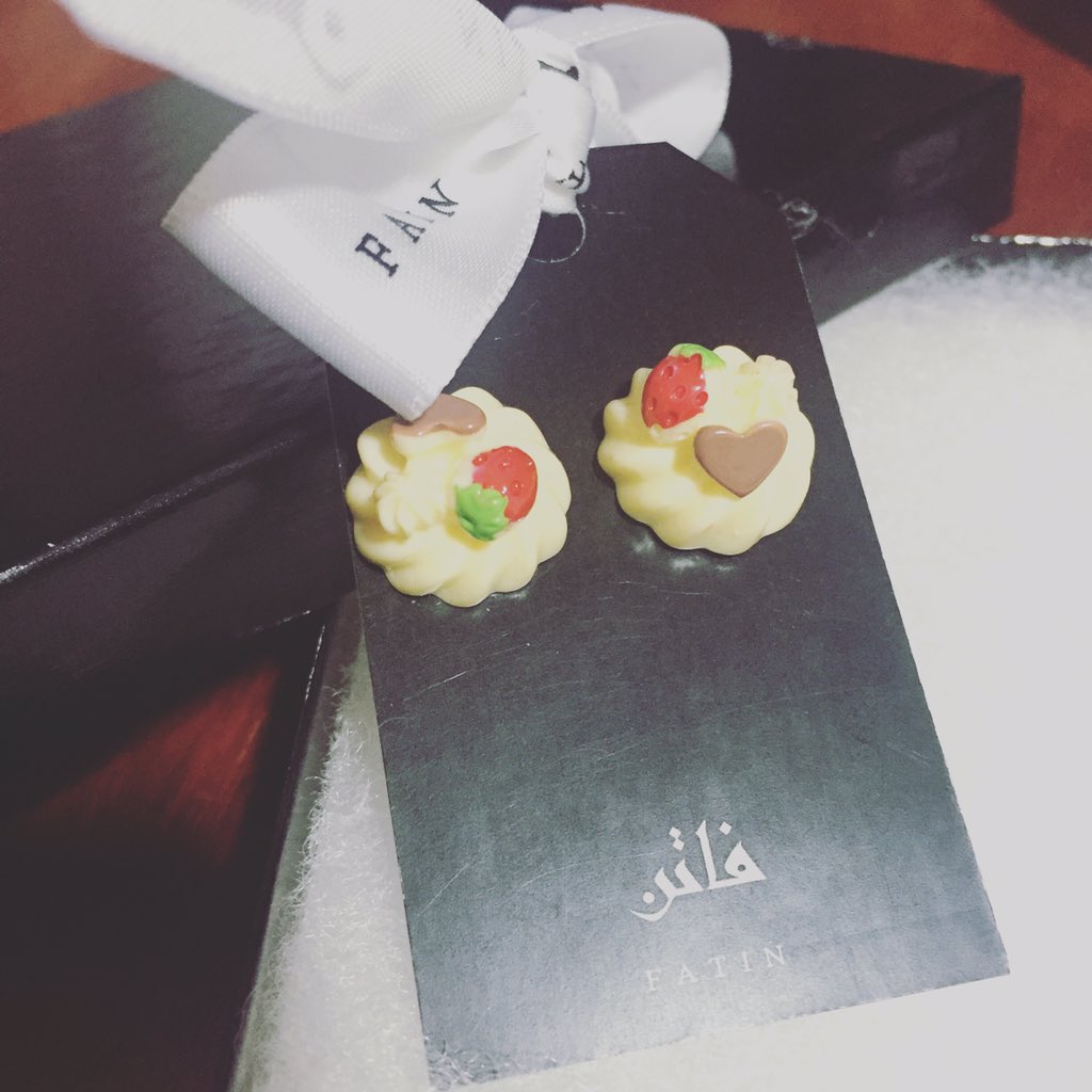 Storehandicraft's tweet photo. cupcakes kawaii earrings #handmade #craft #kawaii https://t.co/WGQ4juhA7N