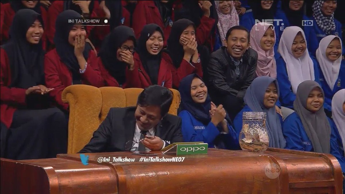 Agustina2889's tweet photo. Bgini ne expresinnya Kang @newsuleprikitiw klu mulai kesel sm Pak RT lucu mukanya ๐ @Ini_Talkshow #IniTalkshowNeo7 https://t.co/EOYnV6vibo