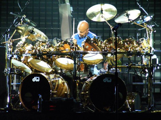 Happy Birthday Chester Thompson!!! 