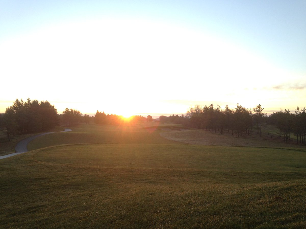 It's not often we say No Frost Delay in December! Sunday is our LAST open day of 2015 so #ComePlay #youknowyouwanna