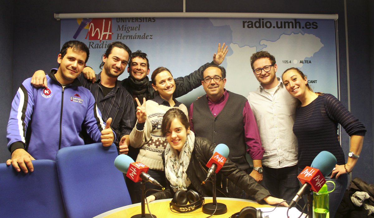 GoingOutUmh's tweet photo. Programa 30 de #GoingOut con el acústico de @lasekera y @AkraleukaTeatro 
Podcast: https://t.co/1a0wvzOi28 https://t.co/djmNyWBFqN