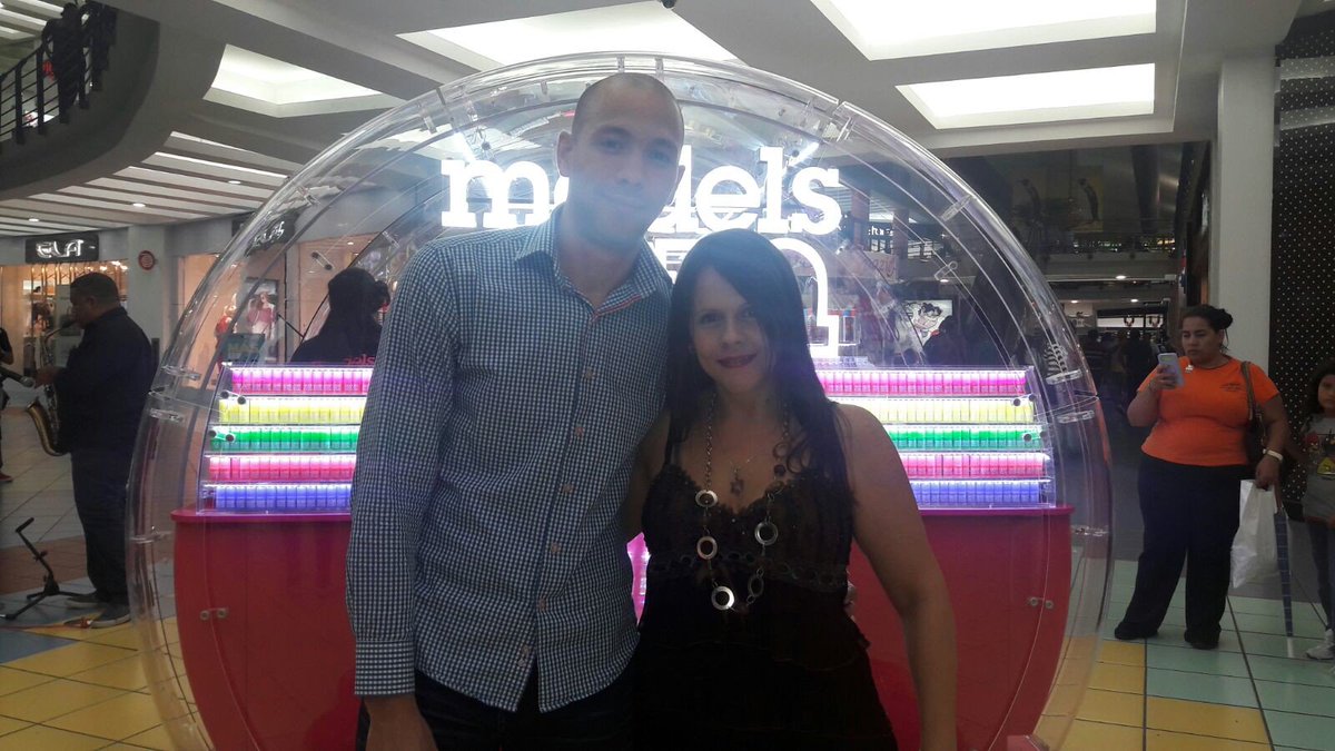AunoPanama's tweet image. En la inauguración de @modelsown #Panamá también estuvimos con su Gerente de Operaciones #PaulRivera ¡Excelente!
