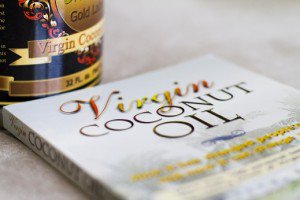 CoconutHealth's tweet photo. #CoconutOil Benefits for #Thyroid Health https://t.co/rigaftcxZV https://t.co/VFdkAC389F