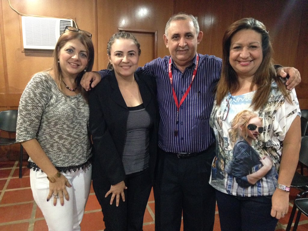 DAAS_UNEFM's tweet photo. 24 Nuevos locutores egresan de la UNEFM en convenio CNP Falcon,y Alcaldia de Dabajuro https://t.co/u55bcagrZq