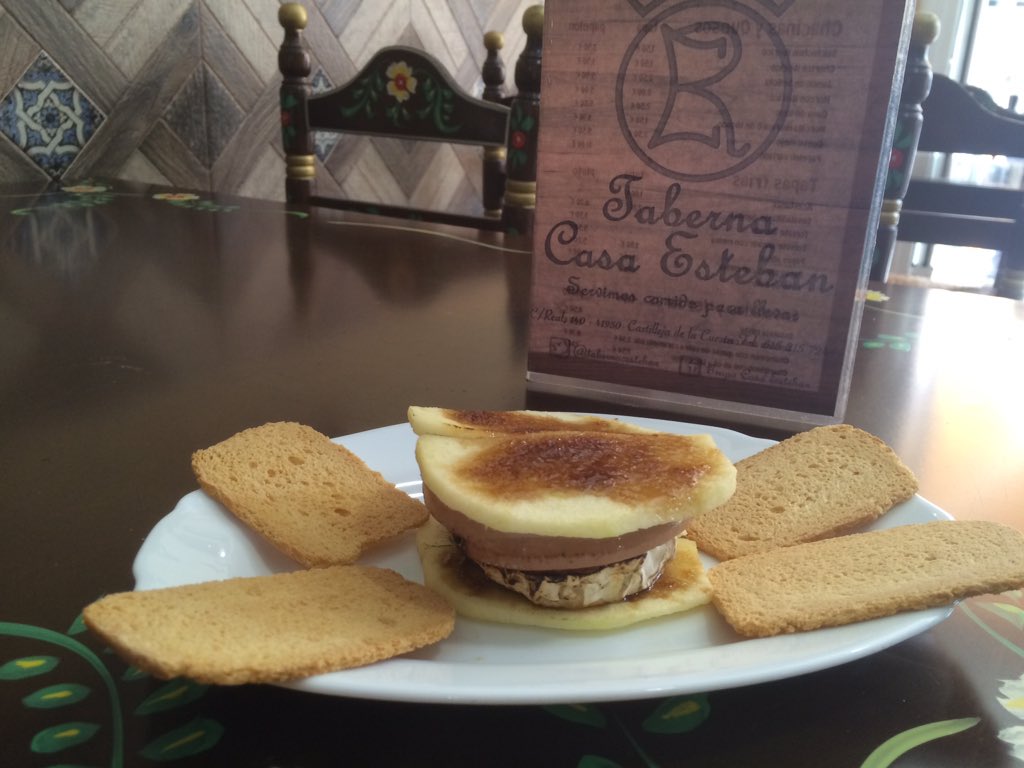 tabernacesteban's tweet photo. TABERNA CASA ESTEBAN
Castilleja de la Cuesta

NUEVA SUGERENCIA!

Milhoja de paté...
Delicioso para comenzar la mesa! https://t.co/g1hROozCC8