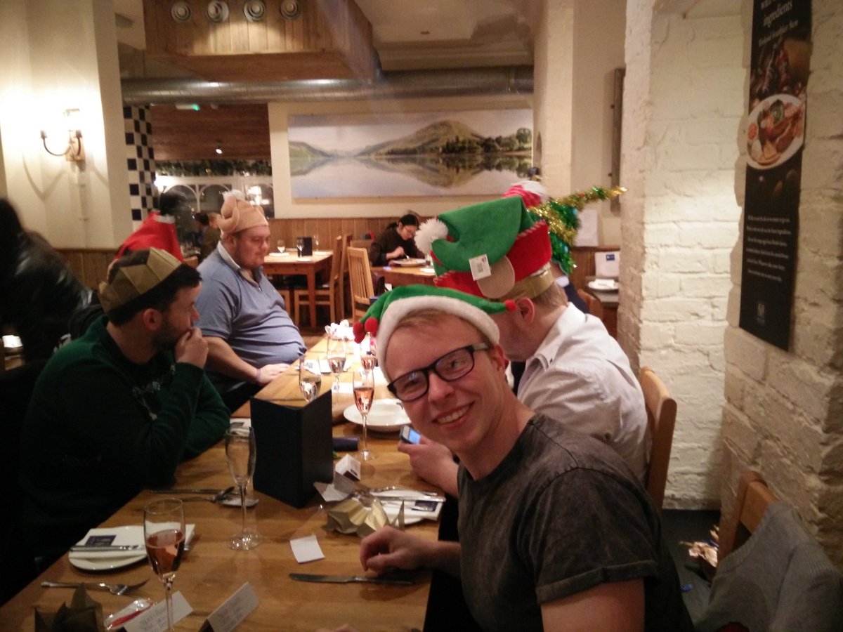 andy_unity's tweet image. Christmas party ASwift style!!! Merry Christmas everyone!! #aswift #christmas #AardvarkIsAwesome
