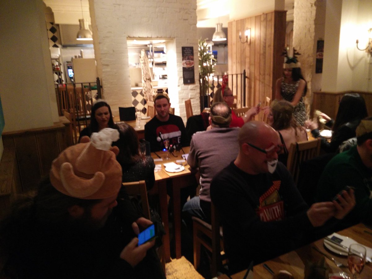 andy_unity's tweet image. Christmas party ASwift style!!! Merry Christmas everyone!! #aswift #christmas #AardvarkIsAwesome