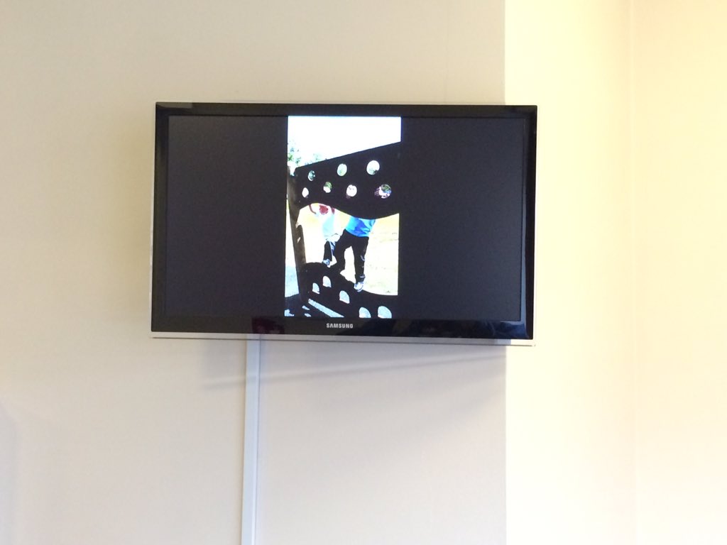 HolmeValleySch's tweet image. Thank you to @BTBizDirect for our #TechFactor certificate. All tech in use daily at HV! This is the entrance screen.