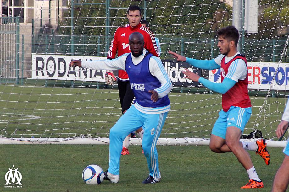 OMnet's tweet photo. Lassana Diarra a repris l’entraînement #Entraînement
→ https://t.co/UZ3rX4gDgp
#FCSLOM https://t.co/Y9m65cB9UZ