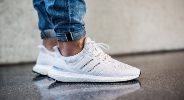 jessibuilds's tweet photo. #RETOCK

Adidas Ultra Boost 'White' use Coupon 'MERRY15' 

-> https://t.co/4BnNXa1BhC https://t.co/JRqTALbHVq